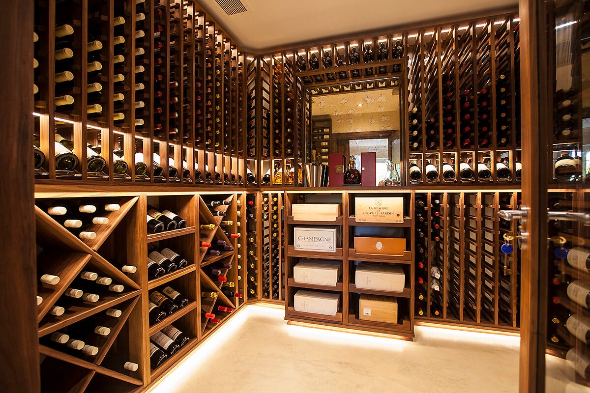 bespoke-wine-room-marlow-2 Những mẫu tủ rượu đẹp cho phòng khách sang trọng